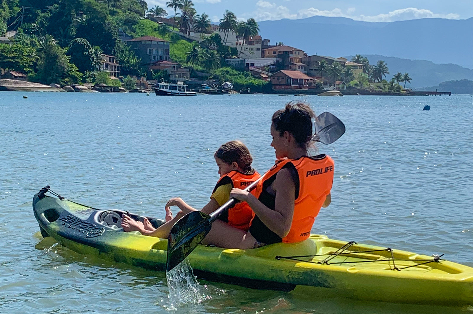 Navegando pelas Ondas da Maternidade e do Esporte