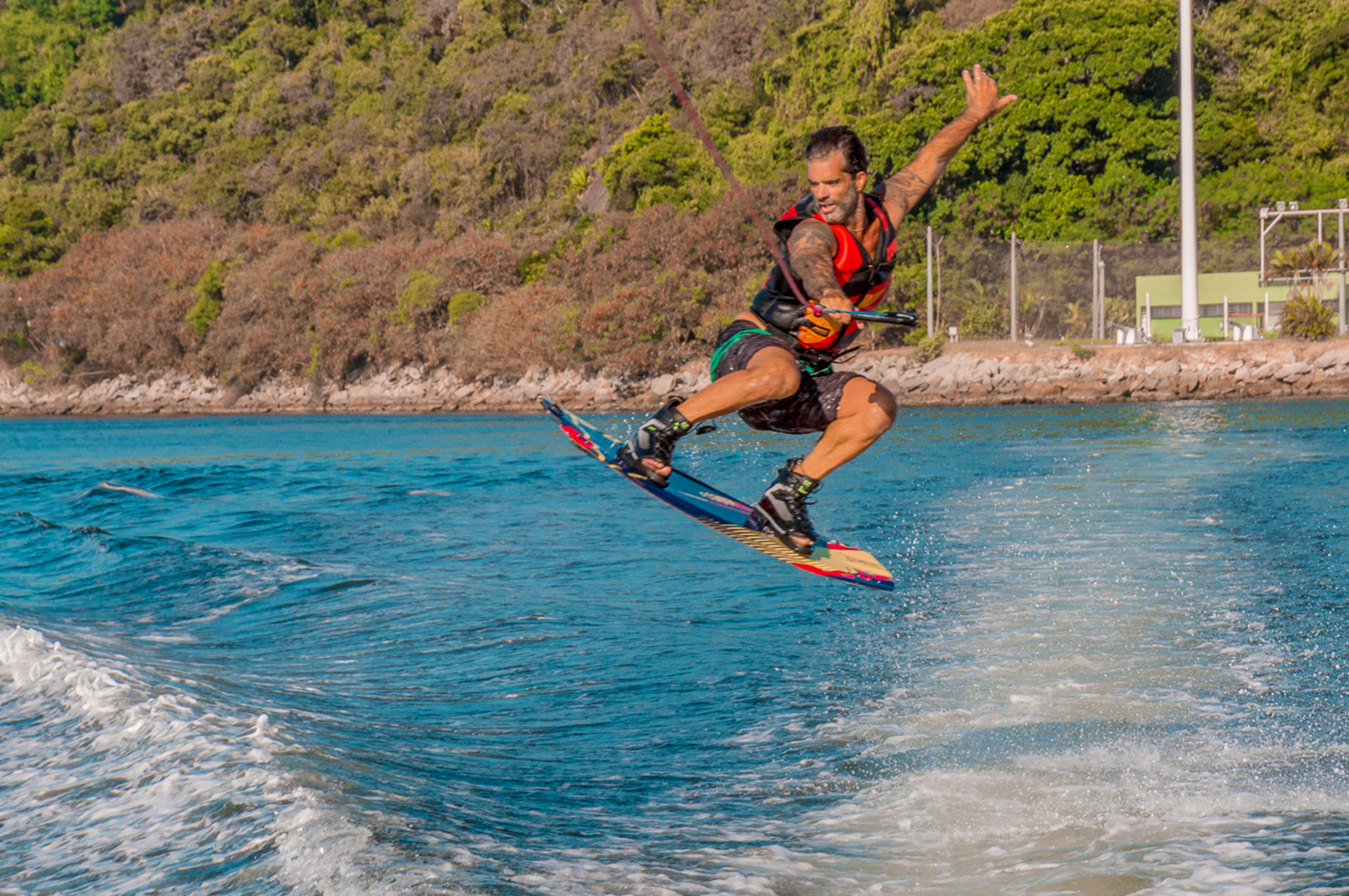 Wakeboard: A dança sobre as ondas que desafia a gravidade!