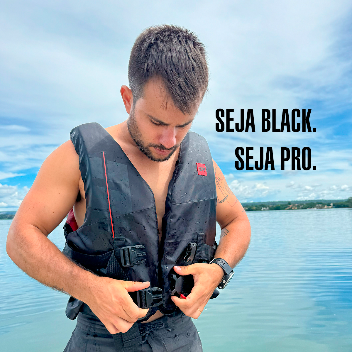 Colete Salva-Vidas Homologado N1 Black Edition